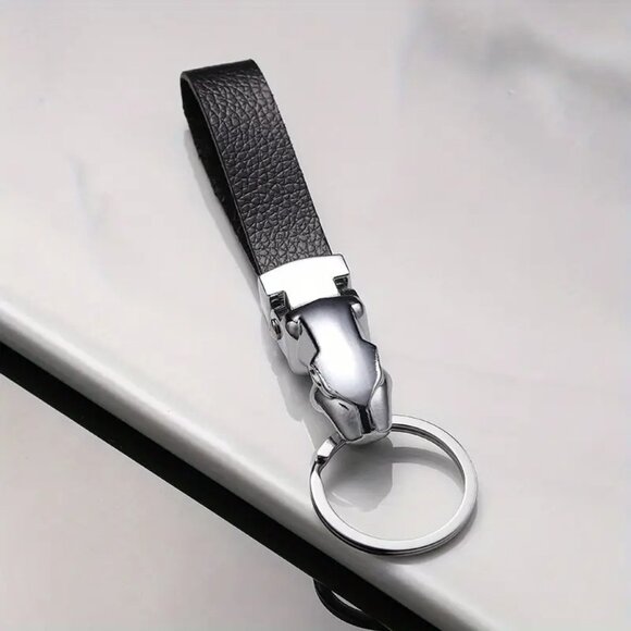 Men’s Sporty Leopard Head Luxury Keychain Vegan Leather Strap with Metal Ring - Picture 3 of 7